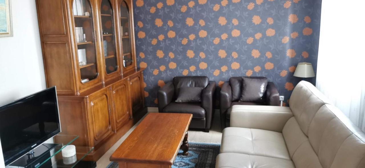 Logement Hyper Centre Champagnole Exterior foto